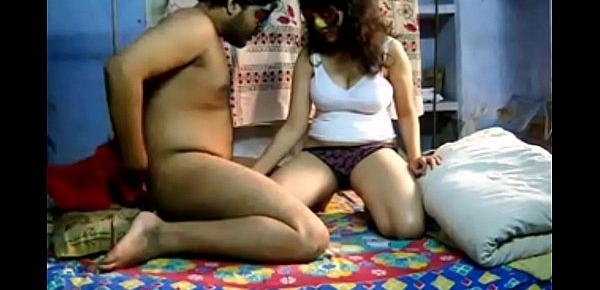  Savita Bhabhi Indian Amateur Shows Her Nice Wanking